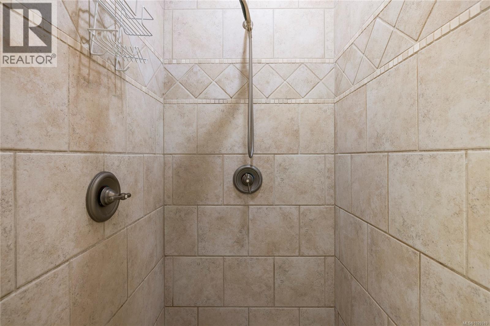 6538 HARRIER RD - 25