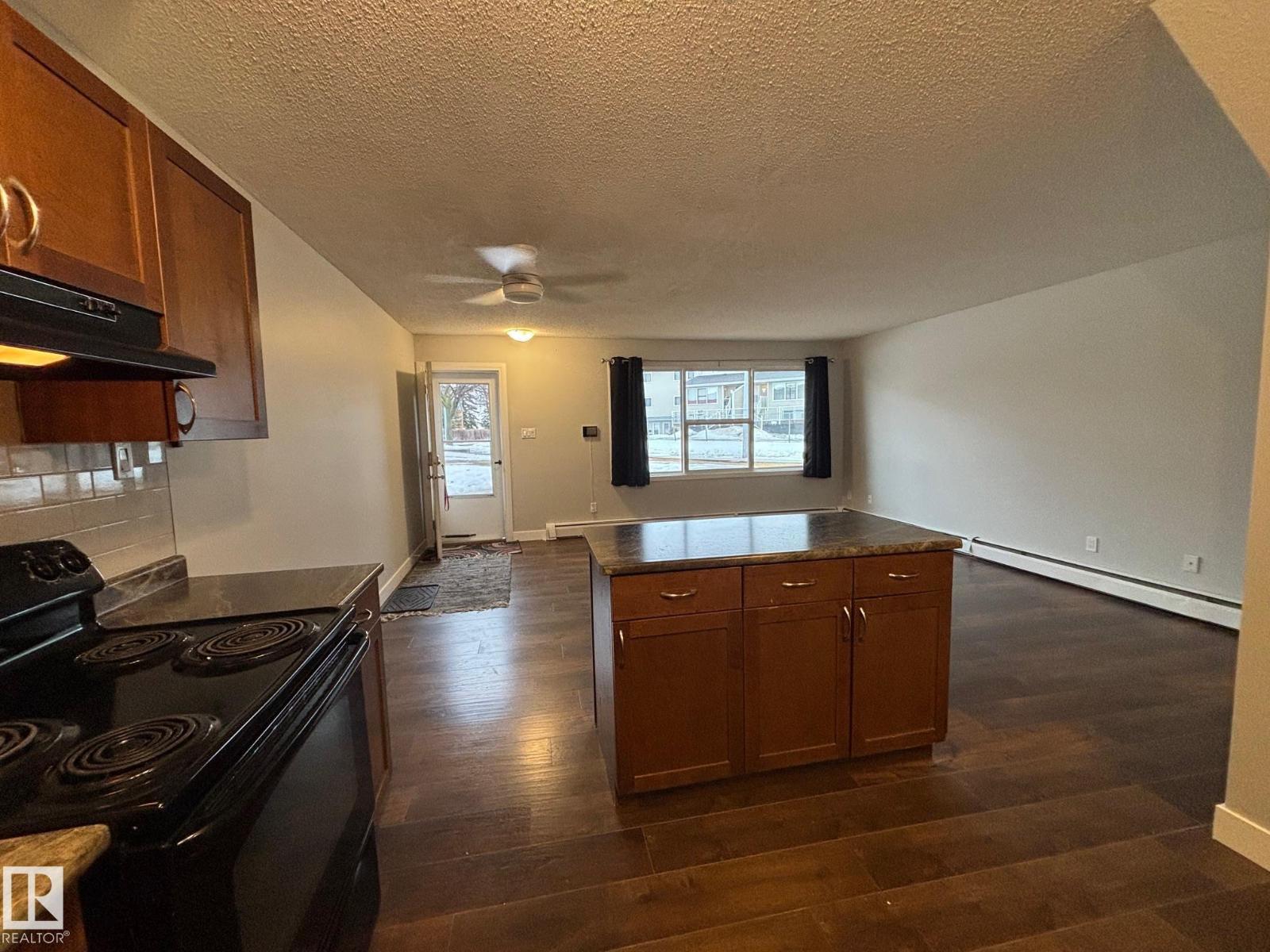 Single Family House for Sale in #   ST NW Edmonton 
