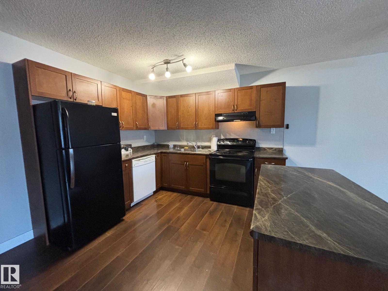Single Family House for Sale in #   ST NW Edmonton 