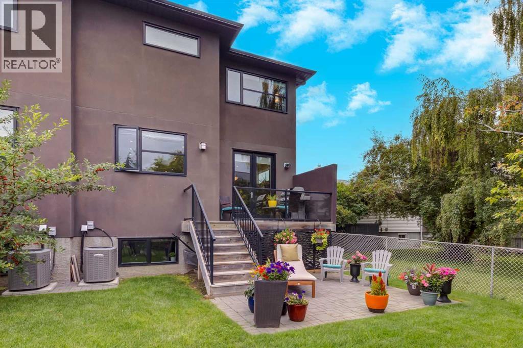 Single Family House for Sale in   Street SW Shaganappi Calgary 