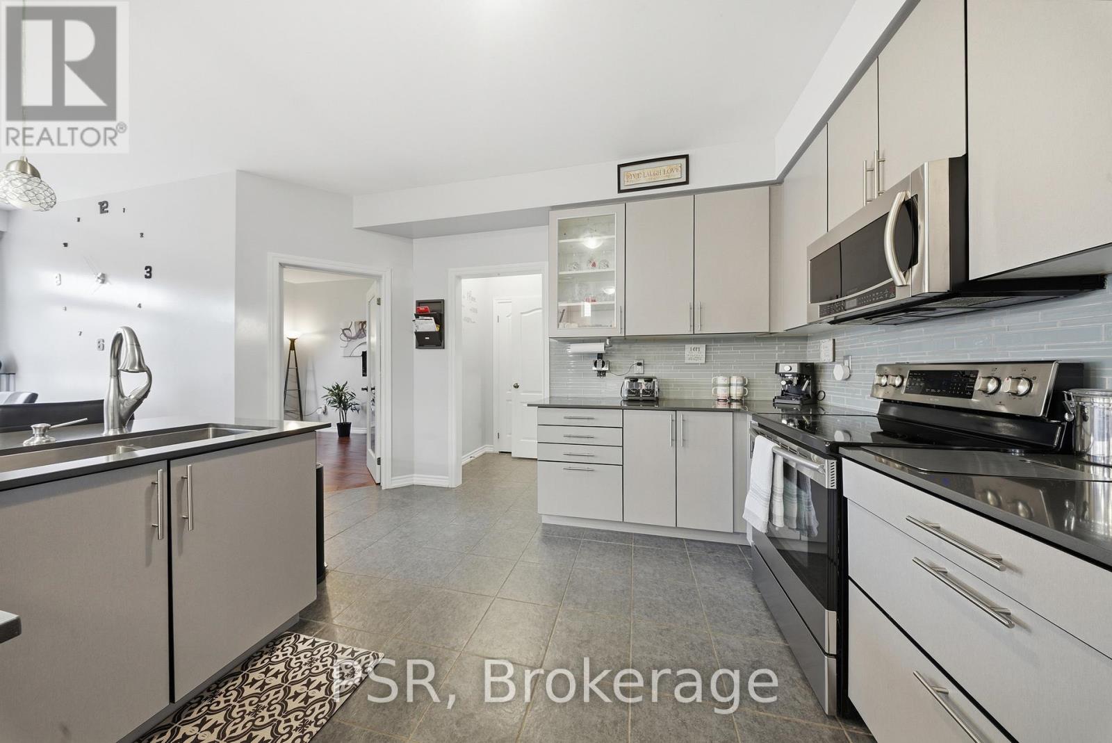 24 BURGESS CRESCENT - 12