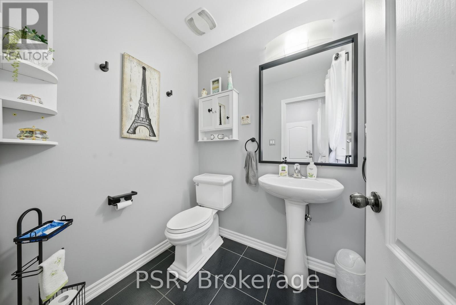 24 BURGESS CRESCENT - 20