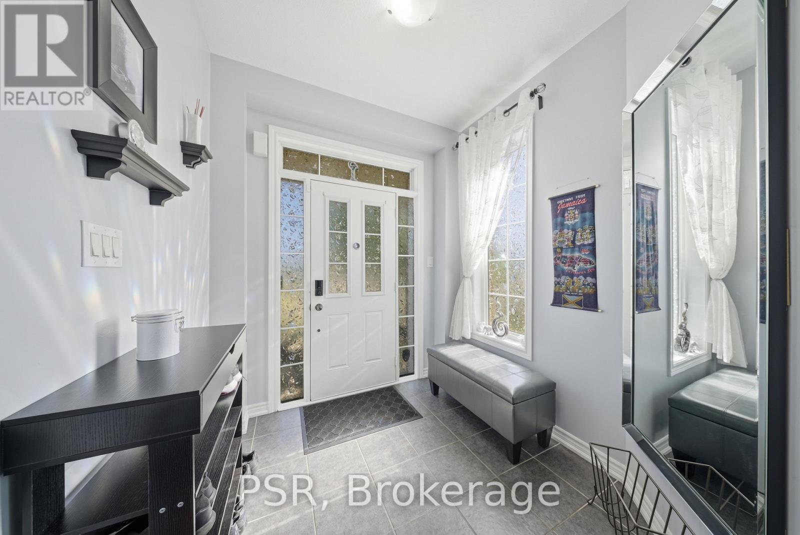 24 BURGESS CRESCENT - 5