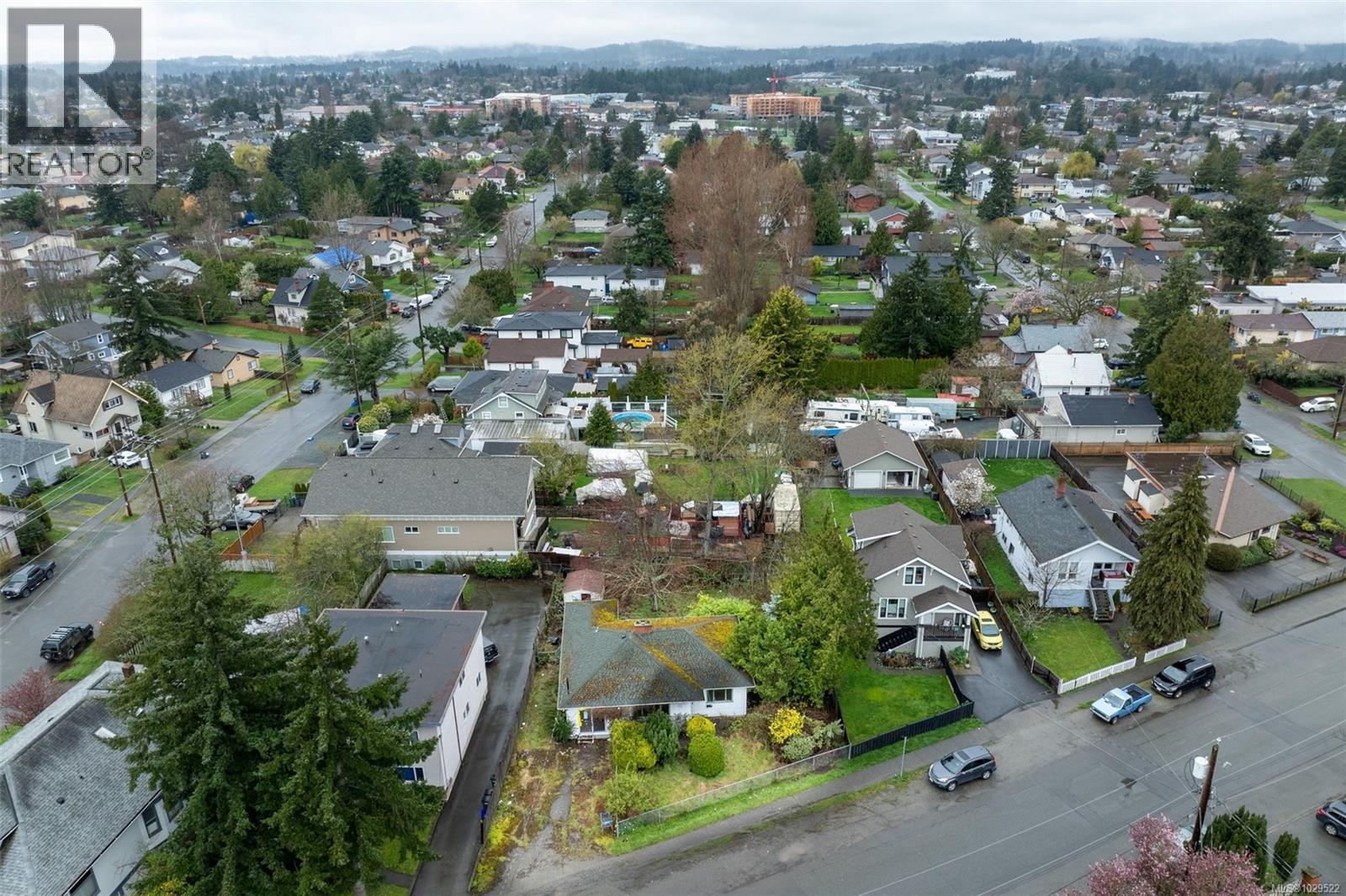  3330 Harriet Road, Saanich