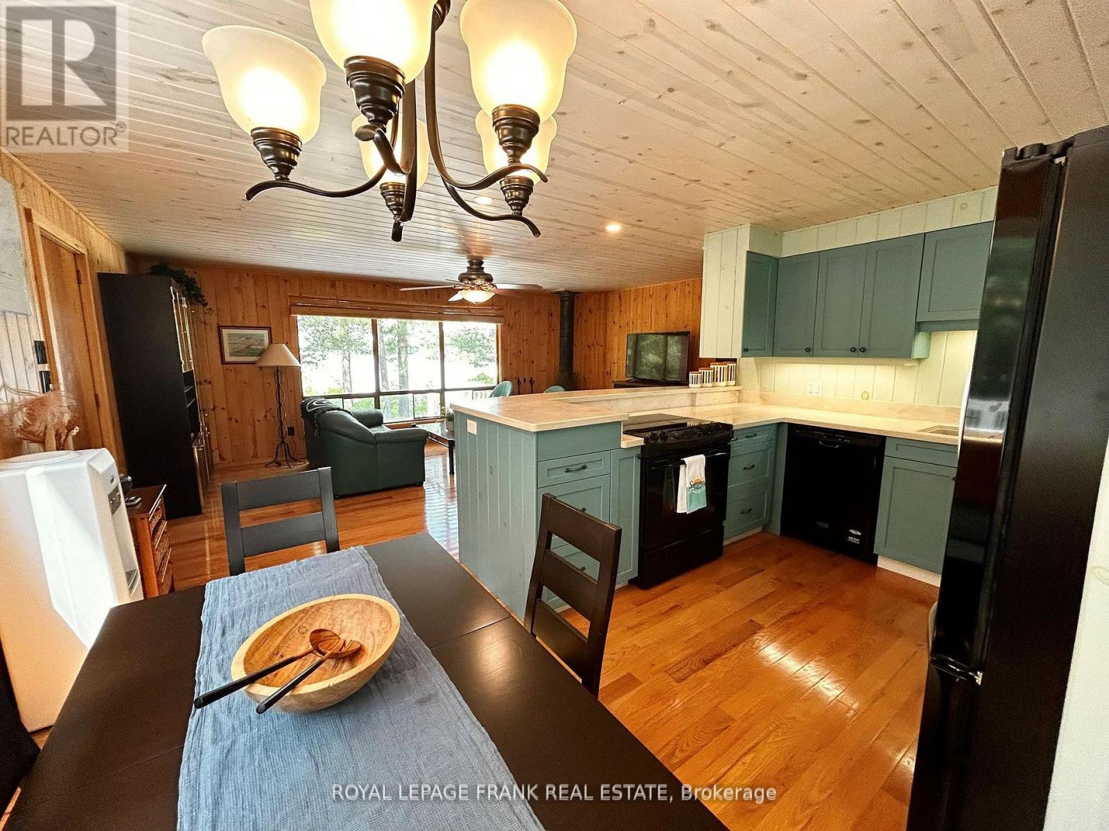 2295 STONY LAKE ISL 17 - 10