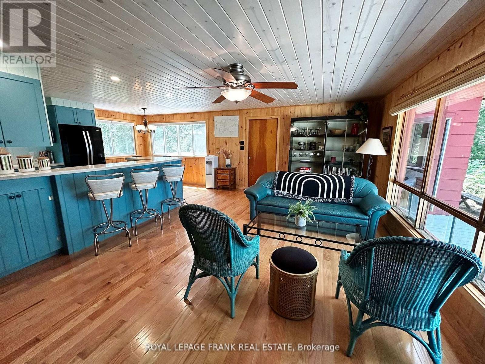 2295 STONY LAKE ISL 17 - 5