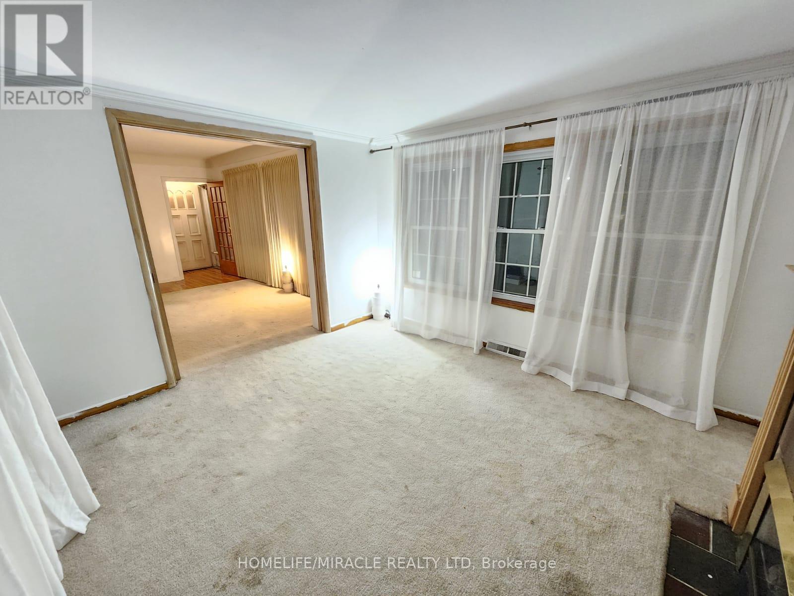 486 MATTHEW BRADY AVENUE - 33