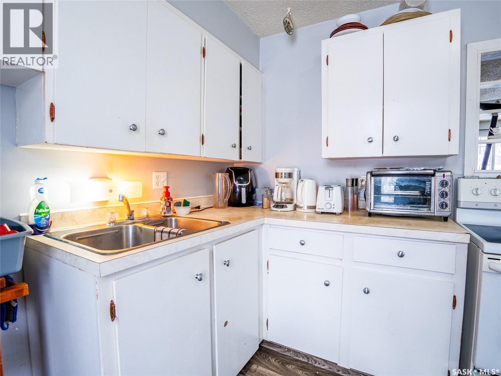 Single Family House Bungalow for Sale in  Williams STREET Regina 