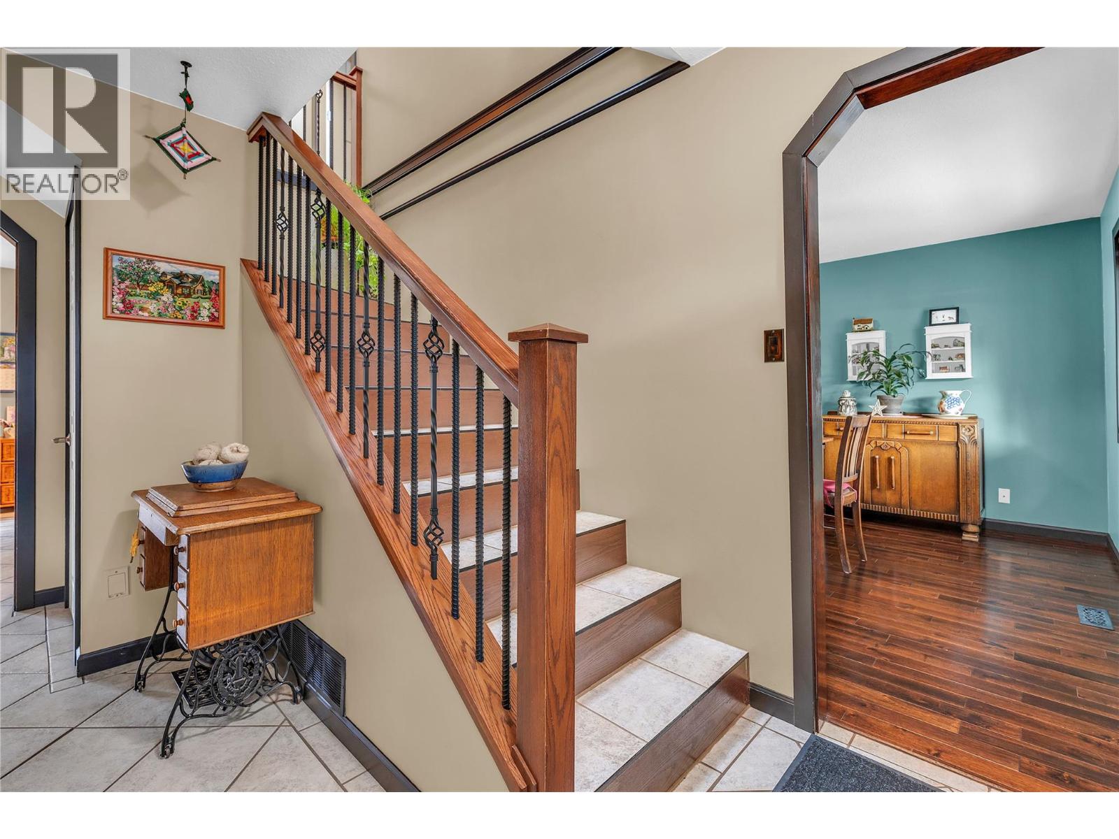 10112 Beavis Place, Summerland