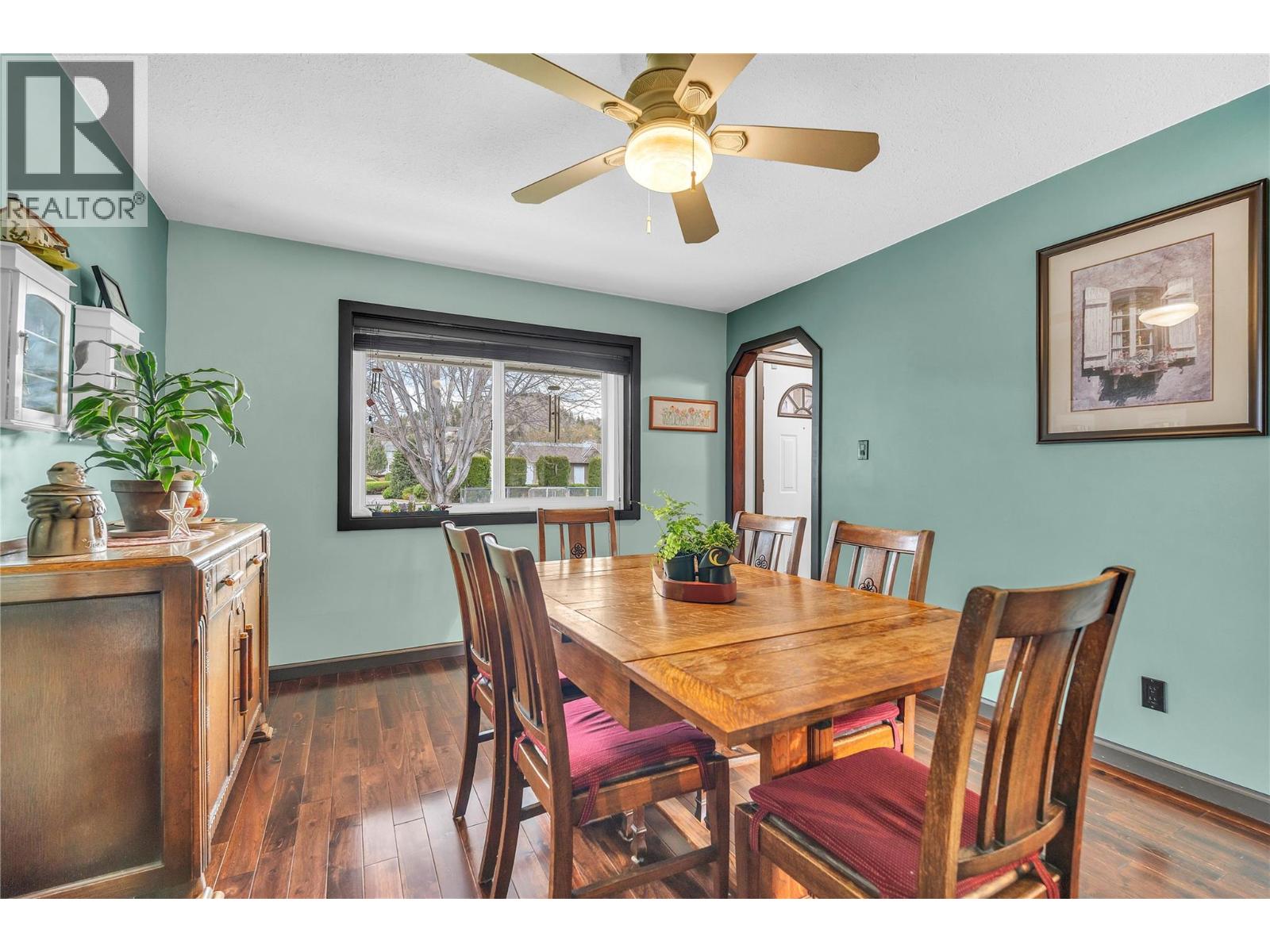 10112 Beavis Place, Summerland