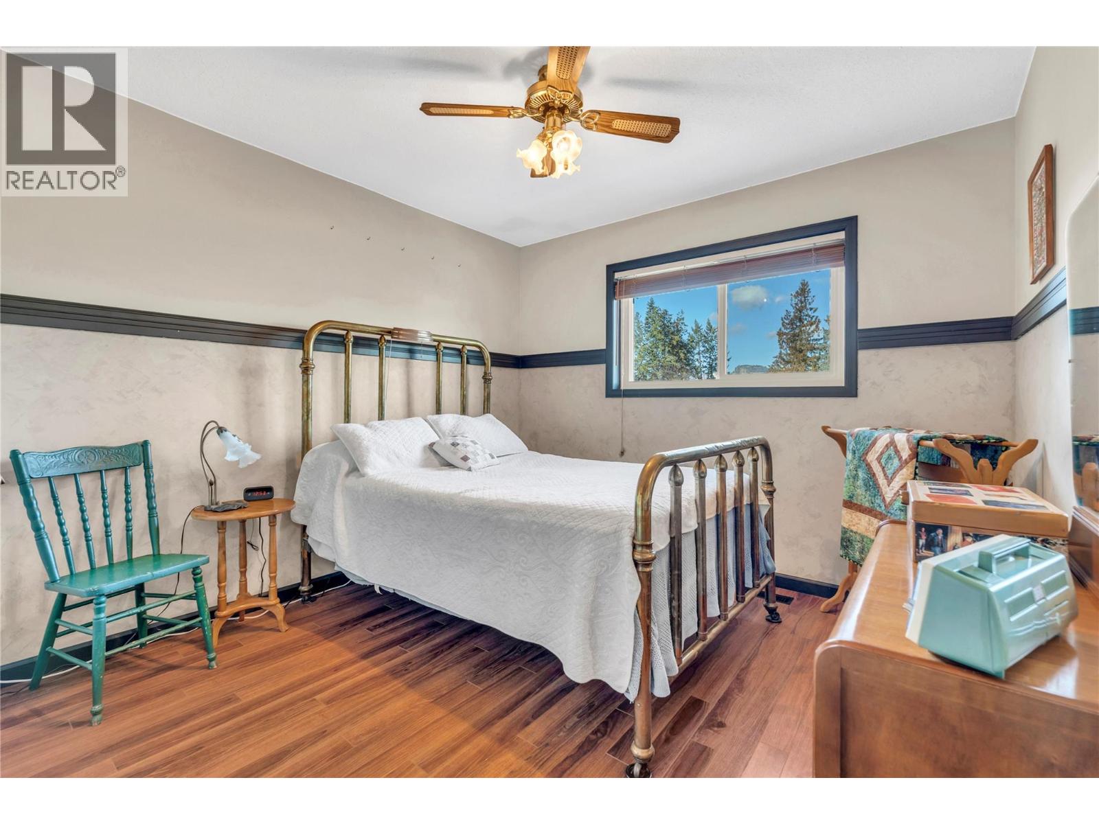 10112 Beavis Place, Summerland