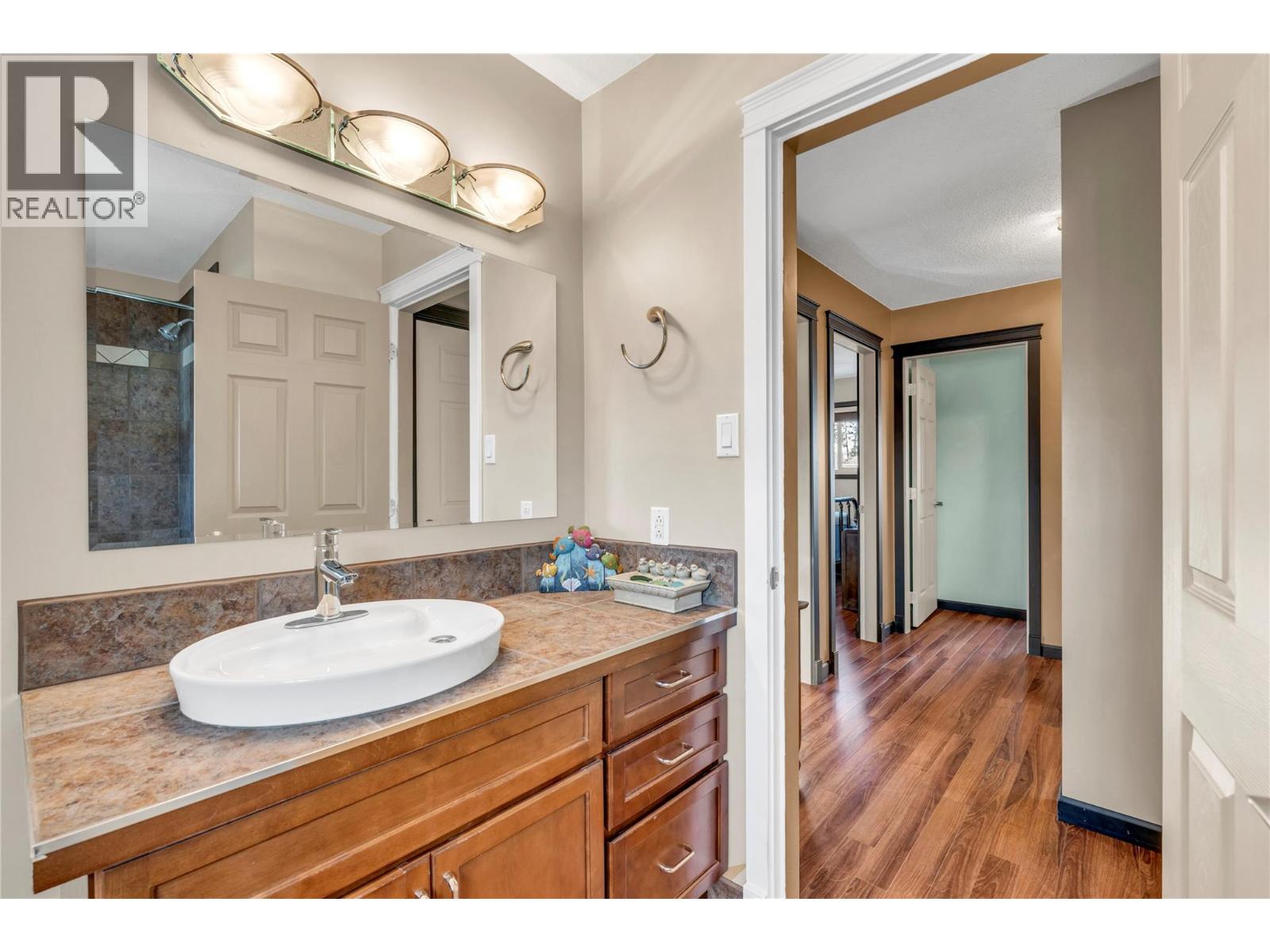 10112 Beavis Place, Summerland