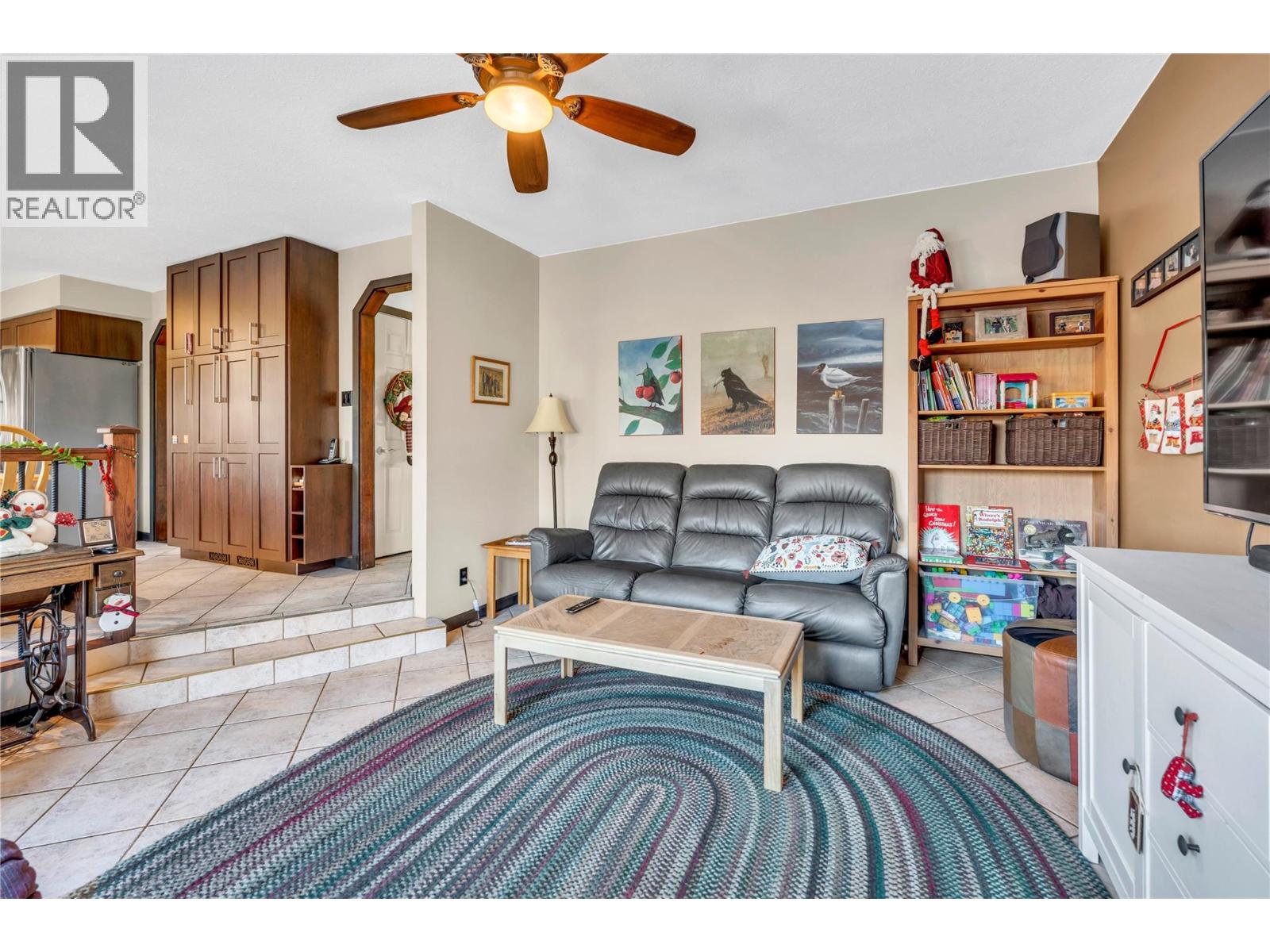 10112 Beavis Place, Summerland