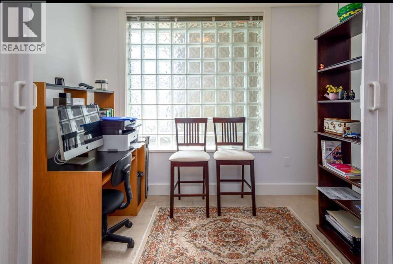 32 728 W 14TH STREET — photo 13