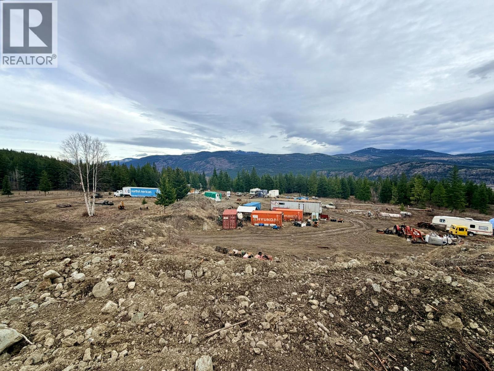 5521 BOULDER MOUNTAIN Road, Barriere