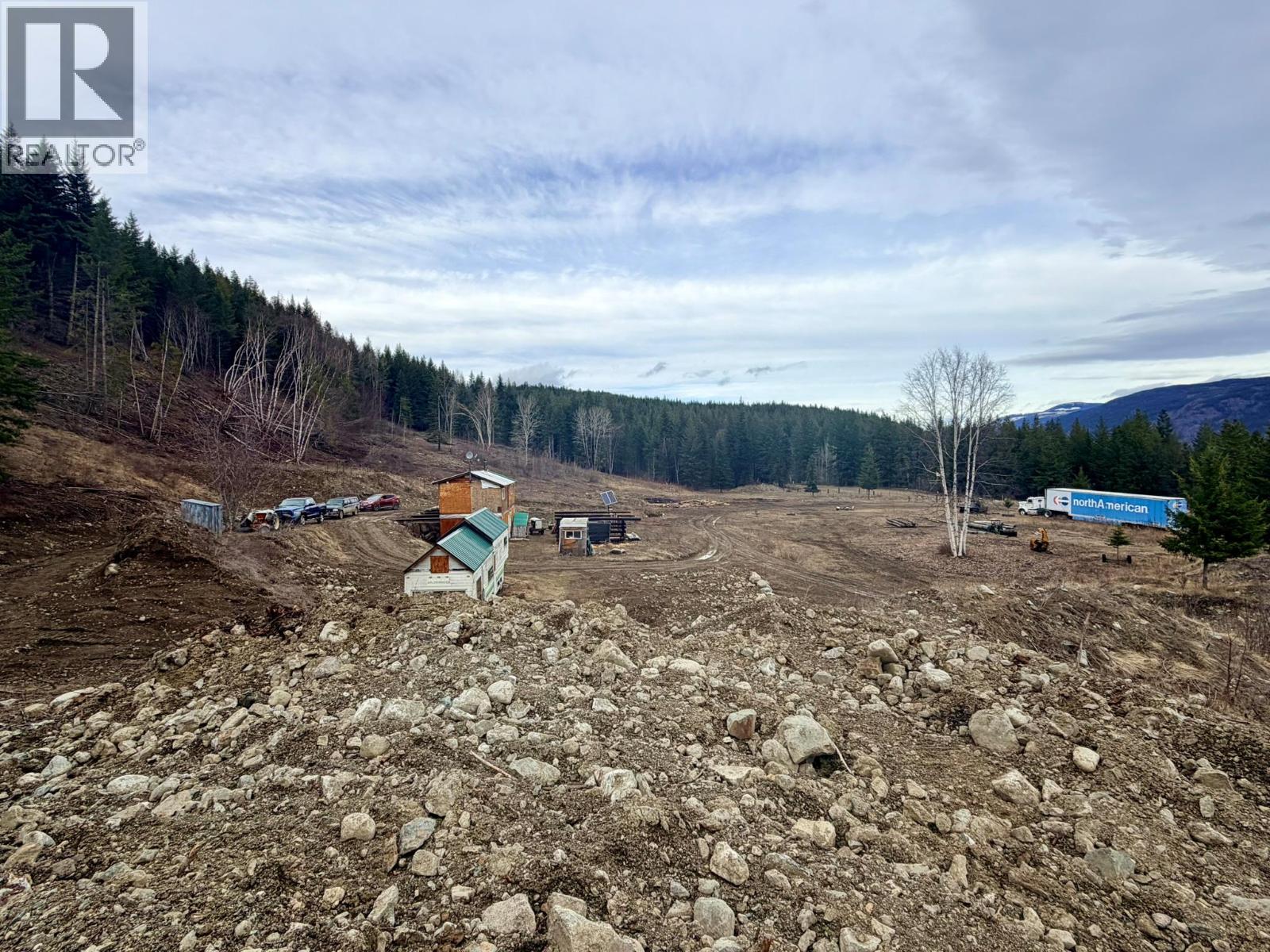 5521 BOULDER MOUNTAIN Road, Barriere