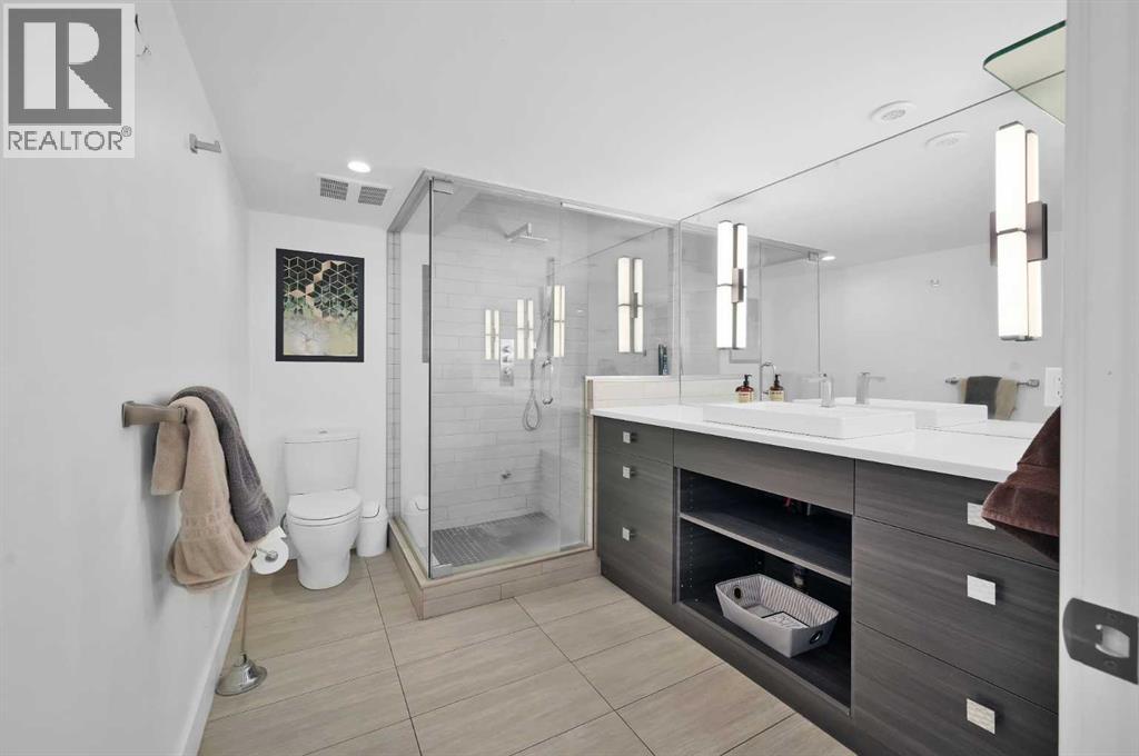 Single Family House for Sale in    Avenue SW Cliff Bungalow Calgary 