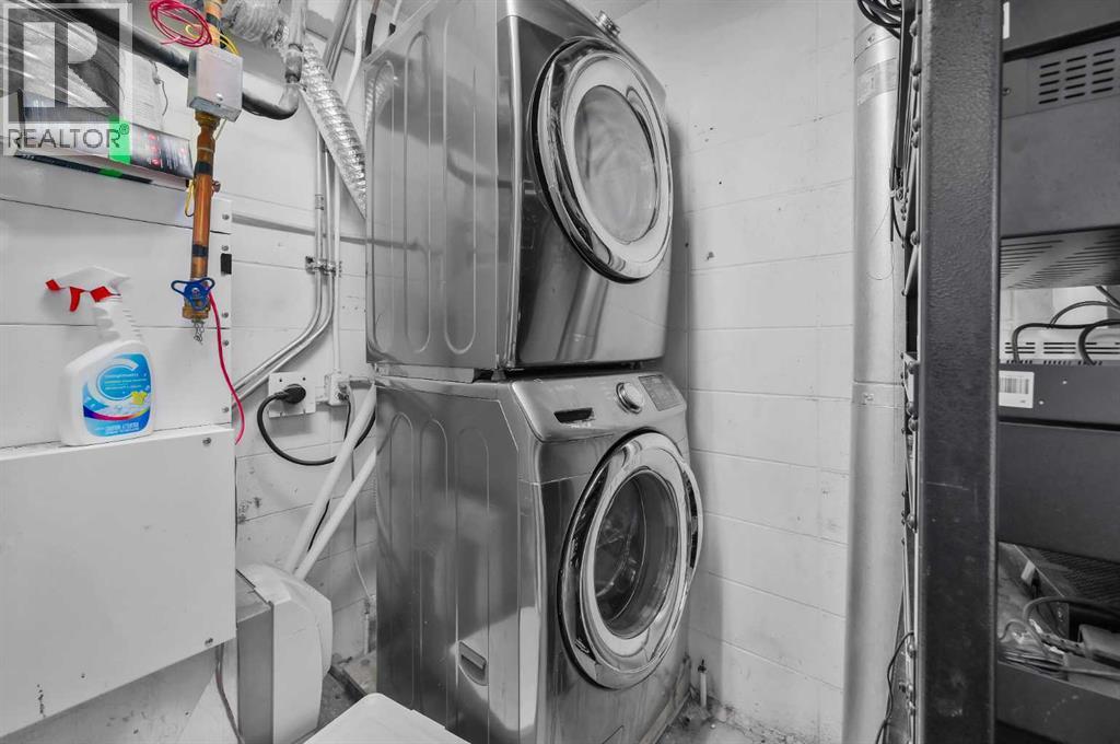 Single Family House for Sale in    Avenue SW Cliff Bungalow Calgary 