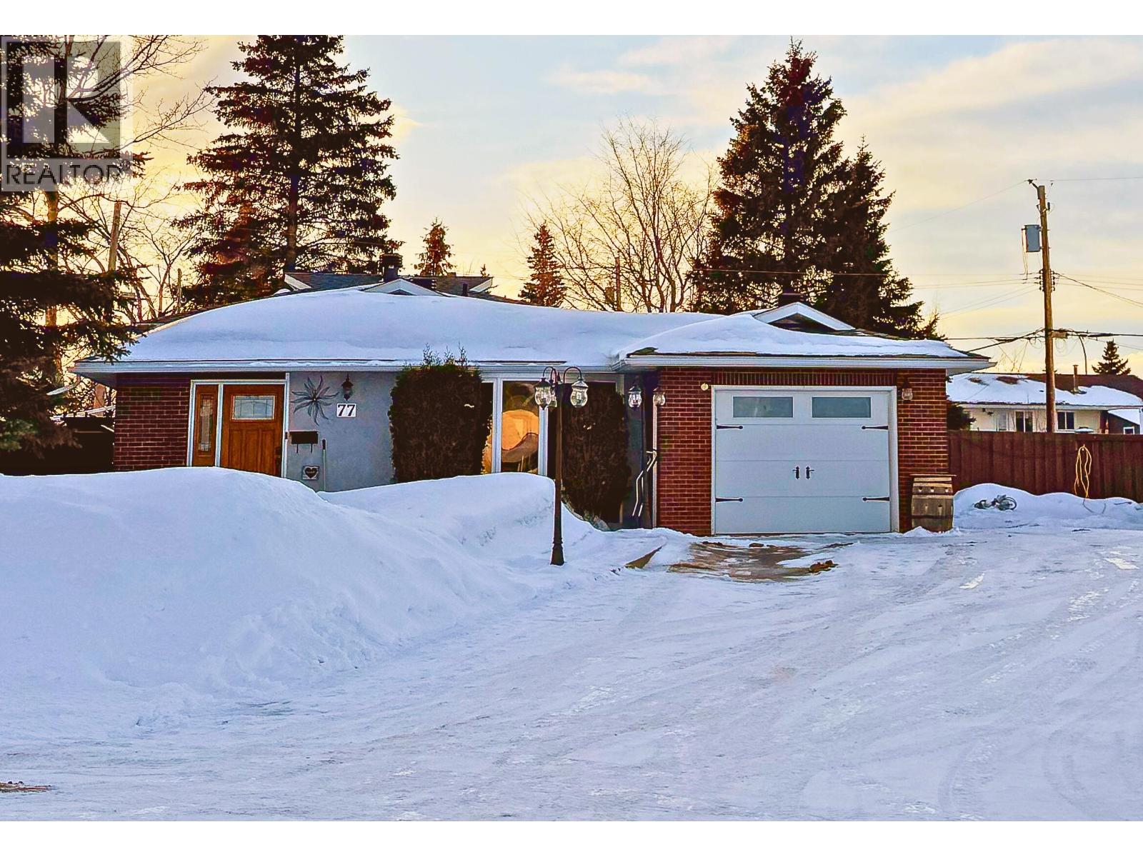 77 PRINCESS Crescent - main photo