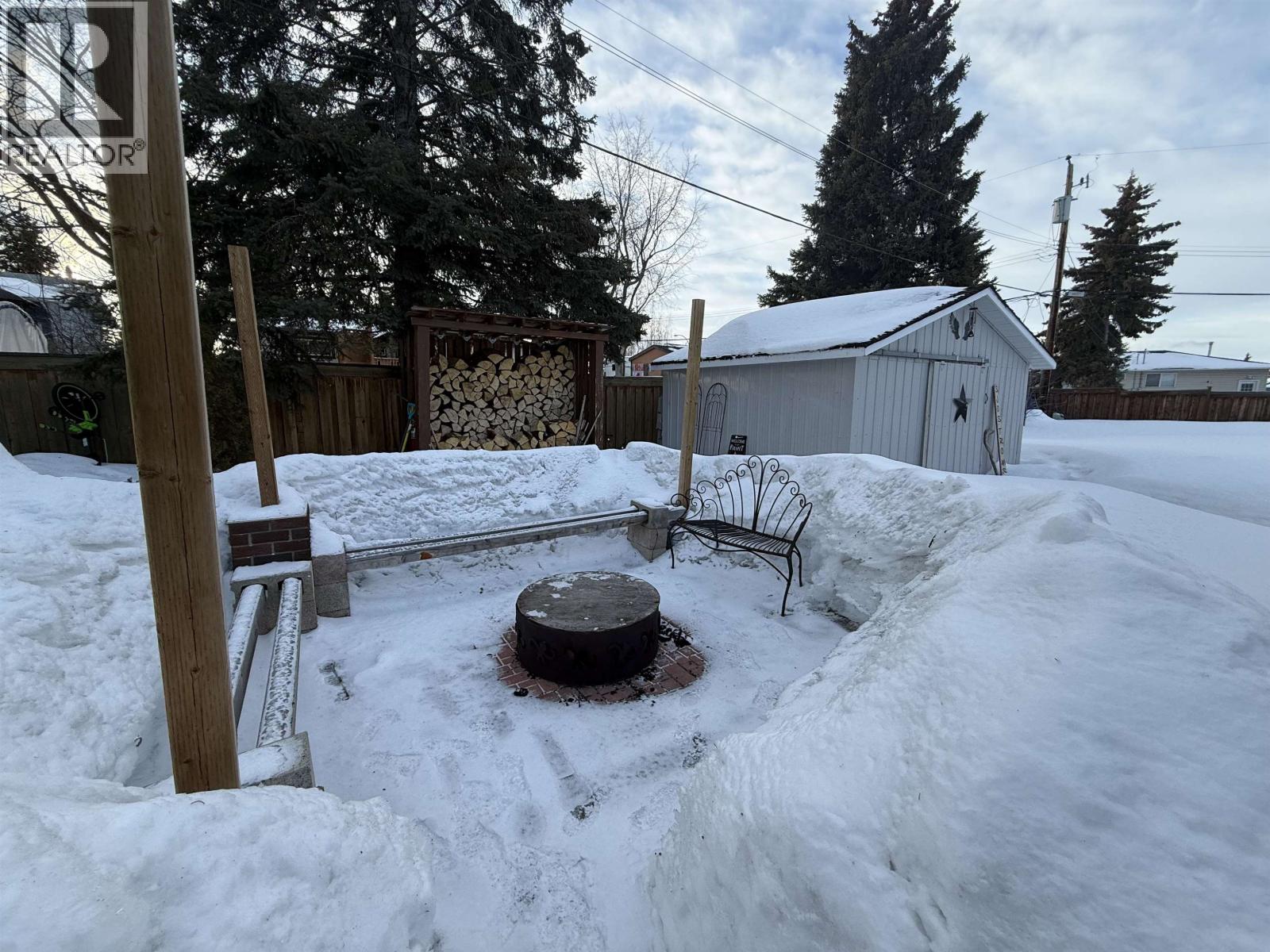 77 PRINCESS CRESCENT - 30