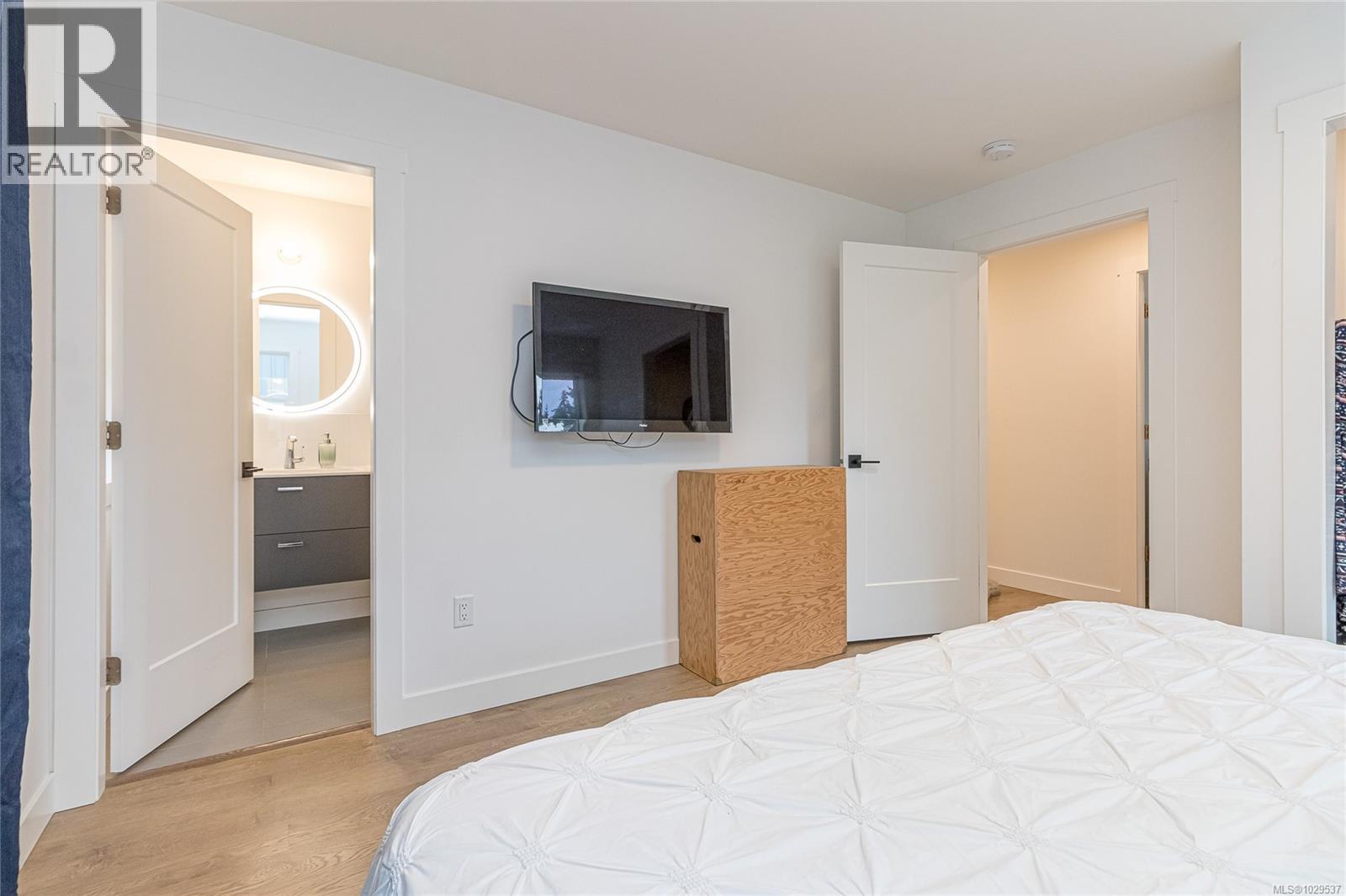 1119 BELLEVUE RD - 18