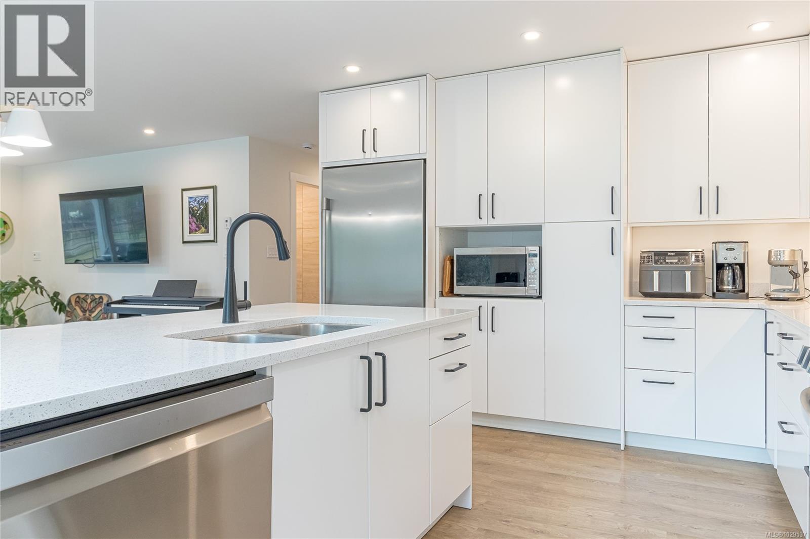 1119 BELLEVUE RD - 7