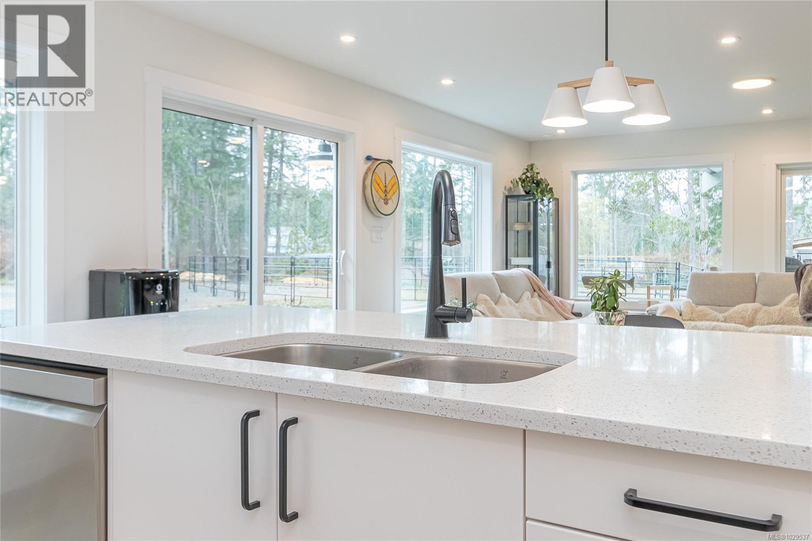 1119 BELLEVUE RD - 9