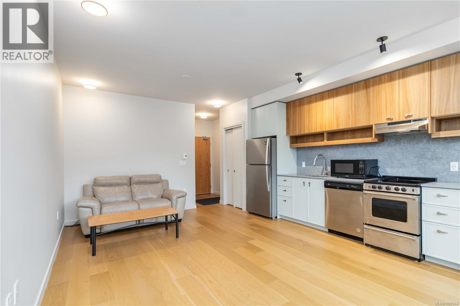 202 629 Speed Avenue, Victoria