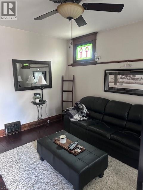 84 BARONS AVENUE N - 6