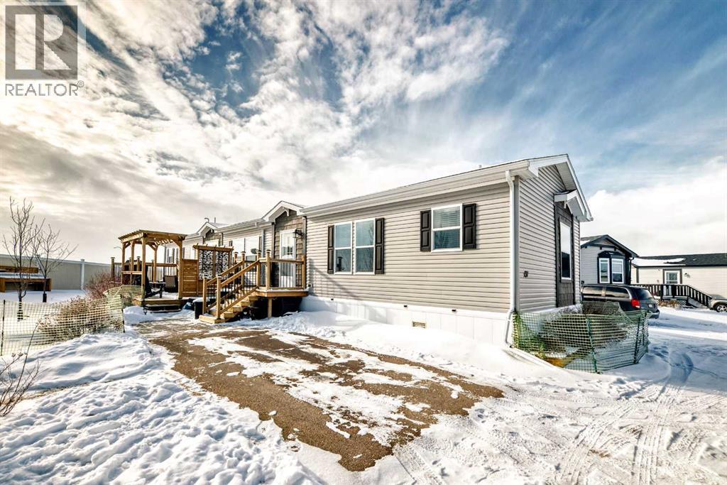 15 MACKENZIE RANCH Way, Lacombe