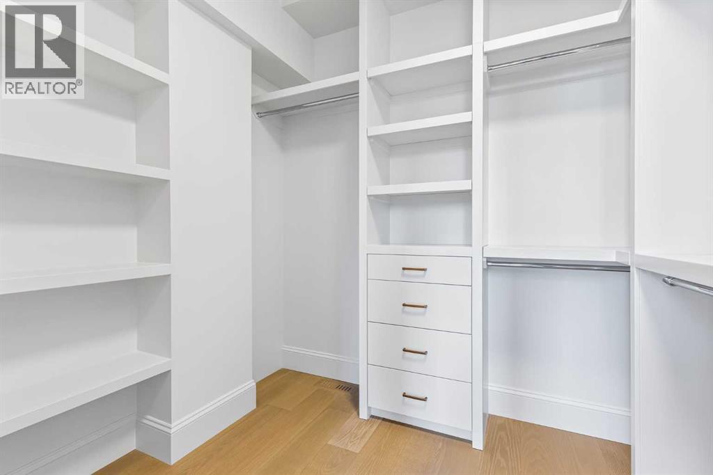 Single Family House for Sale in   Avenue SW South Calgary Calgary 