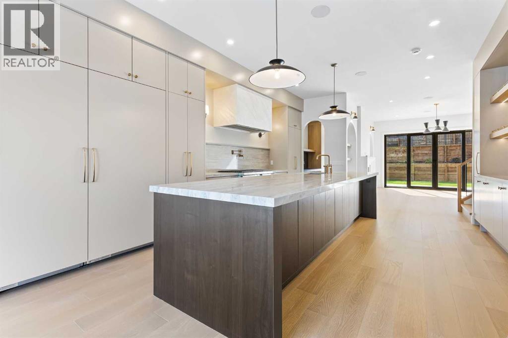 Single Family House for Sale in   Avenue SW South Calgary Calgary 