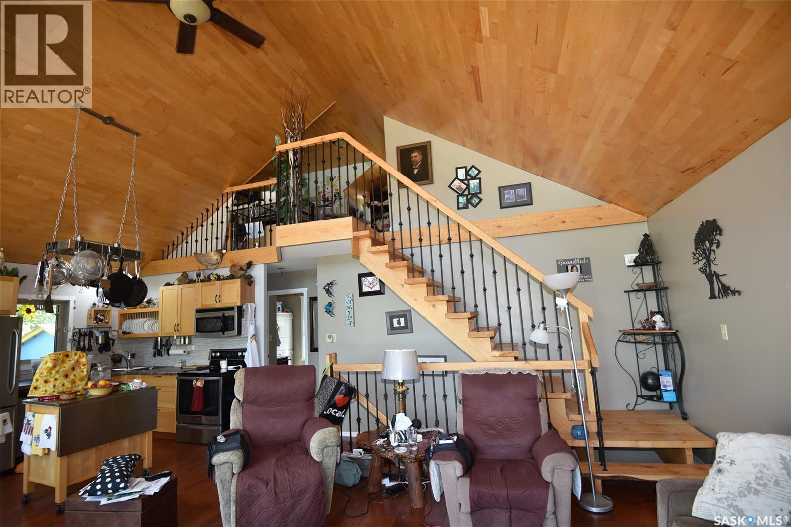 621 PINE DRIVE - 19