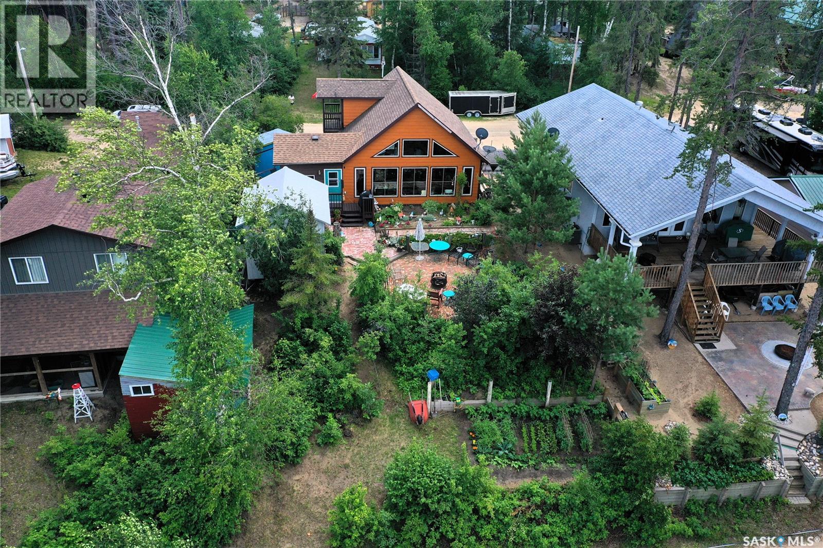 621 Pine DRIVE - photo 3