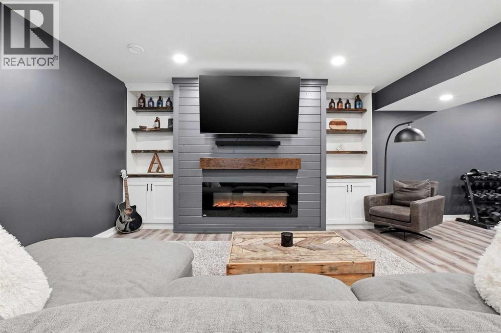 4625 48 Street, Sylvan Lake