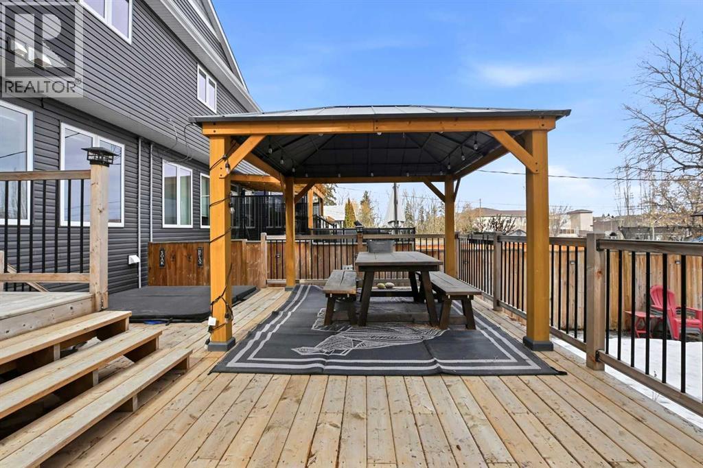 4625 48 Street, Sylvan Lake