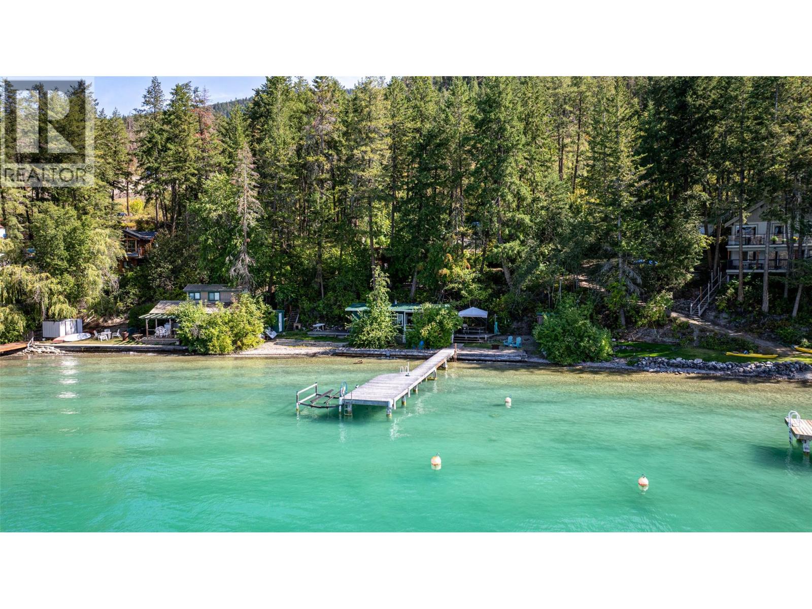 5799 Cosens Bay Road - 11