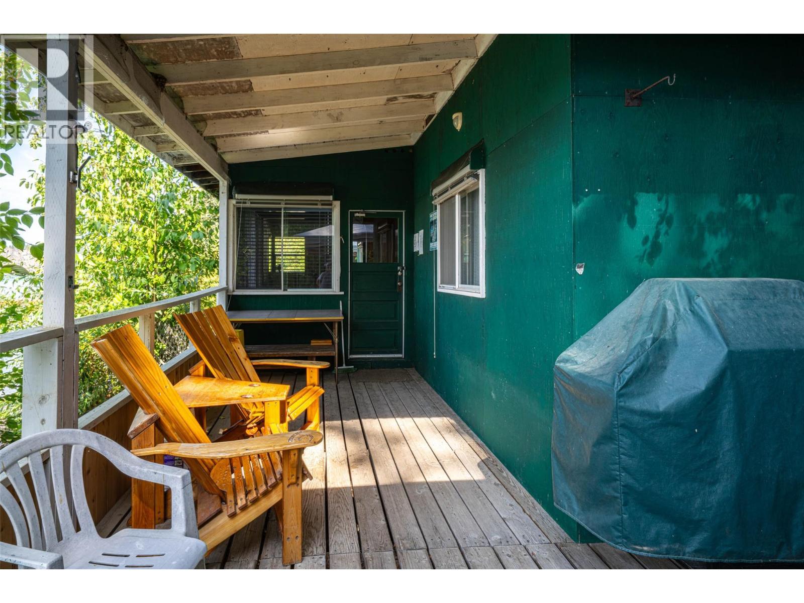 5799 Cosens Bay Road - 39