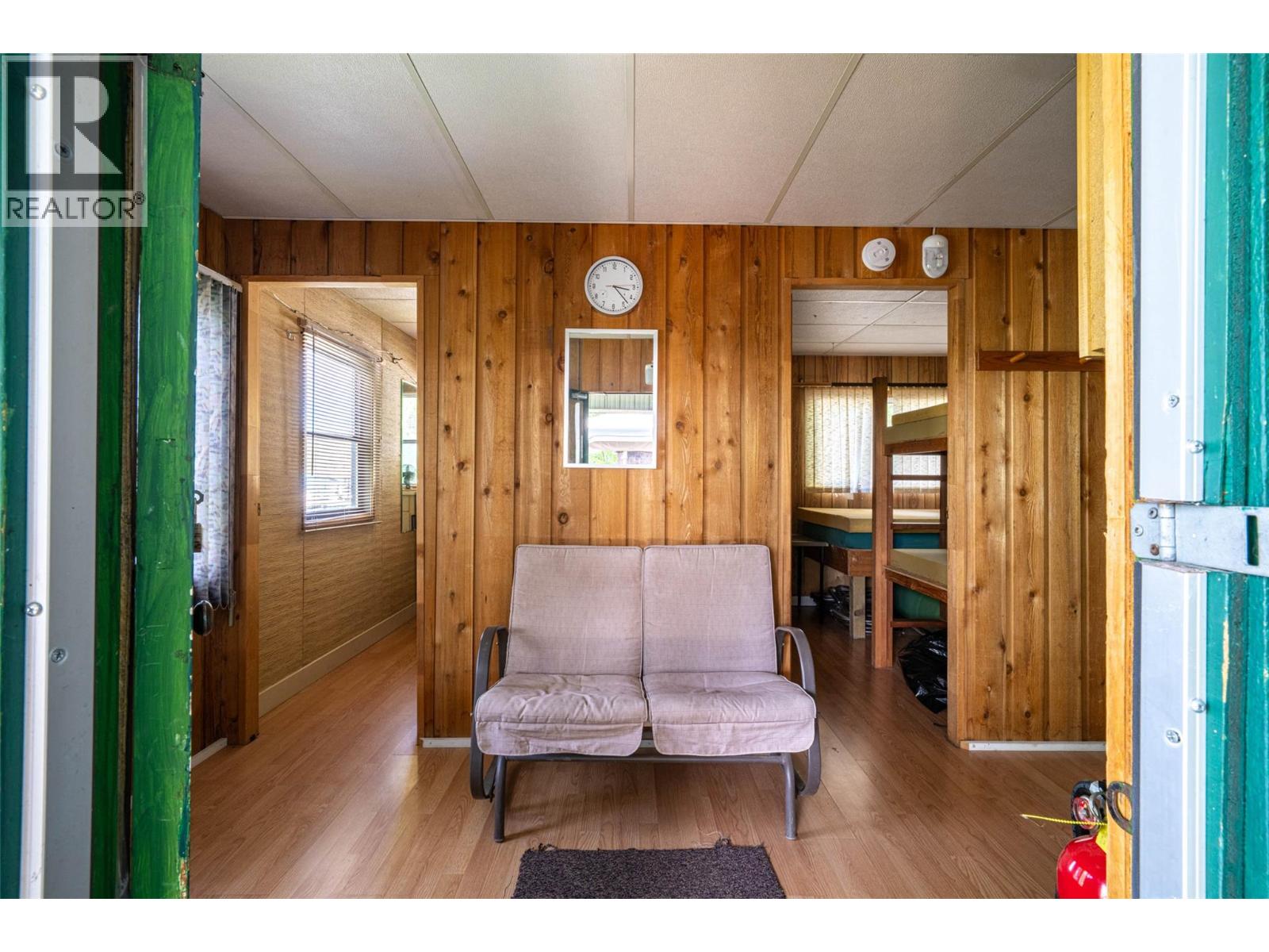 5799 Cosens Bay Road - 42