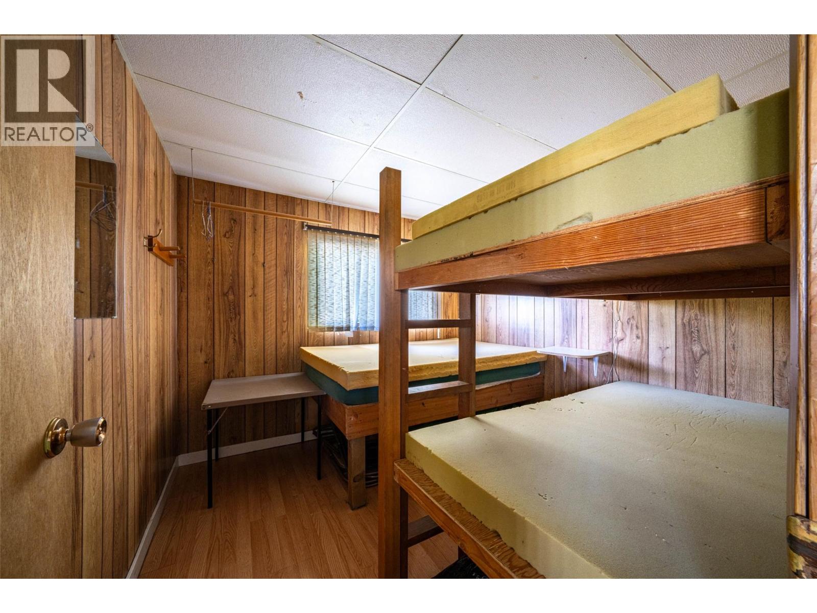 5799 Cosens Bay Road - 47