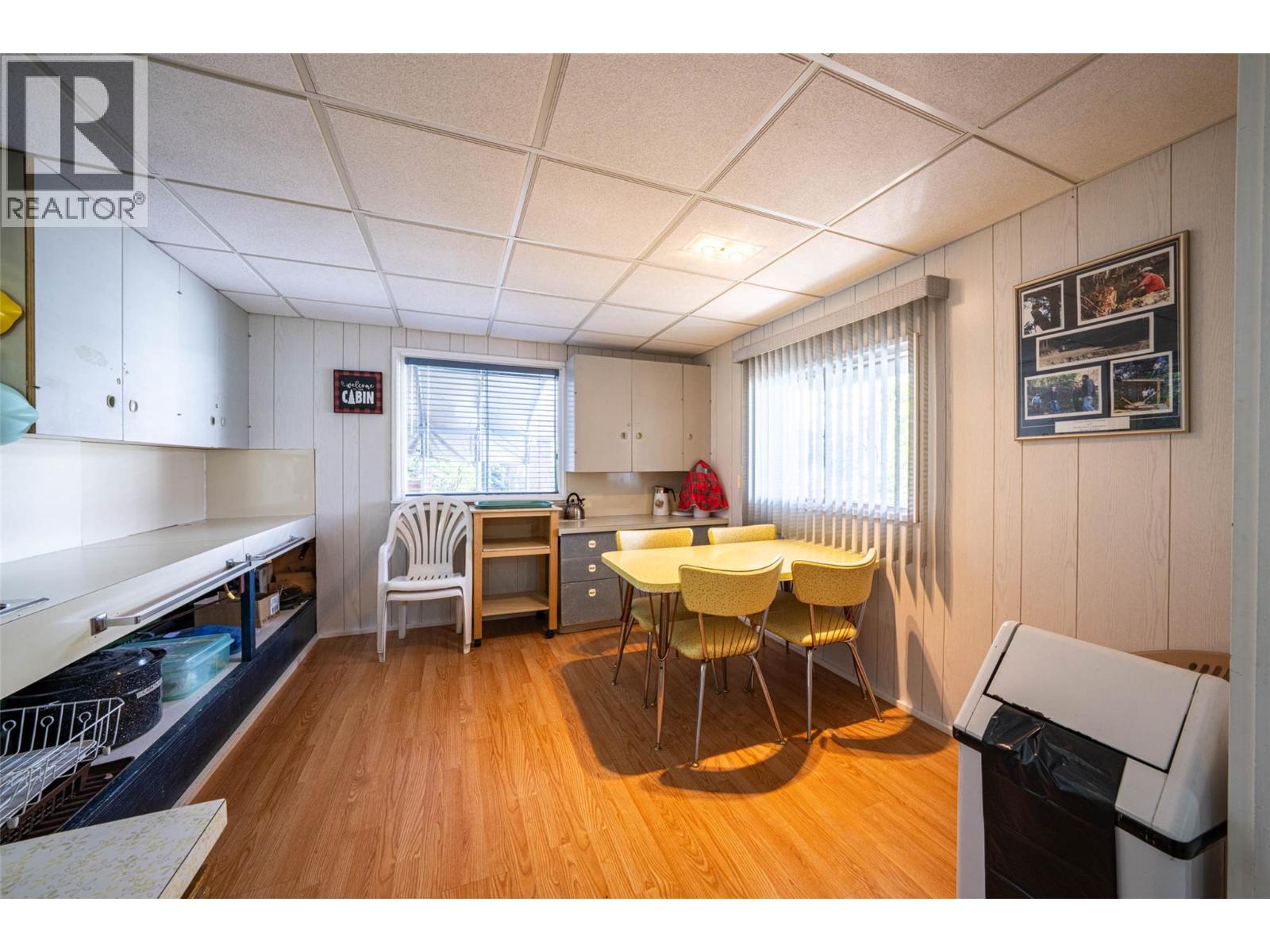 5799 Cosens Bay Road - 49
