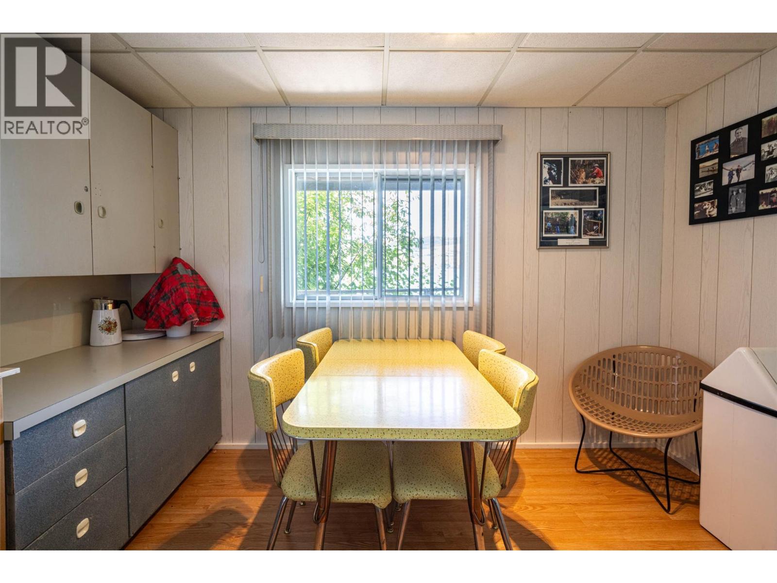 5799 Cosens Bay Road - 50