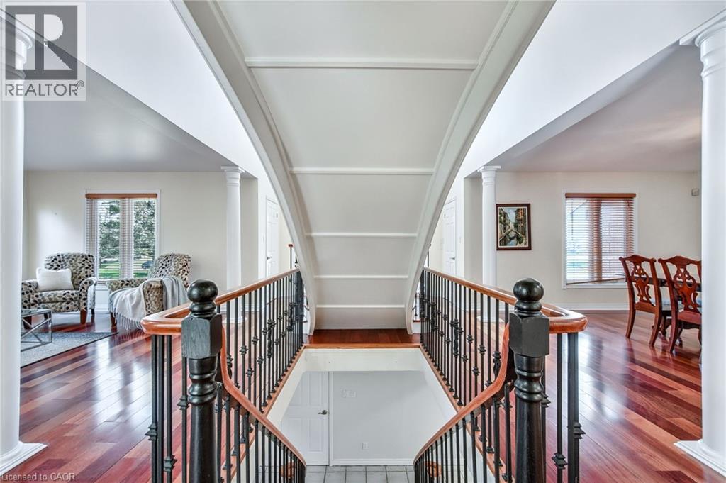 24 JOHN MARTIN Crescent — photo 22