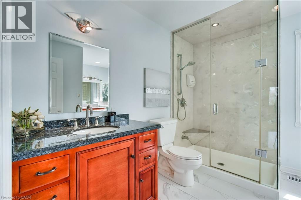 24 JOHN MARTIN Crescent — photo 21