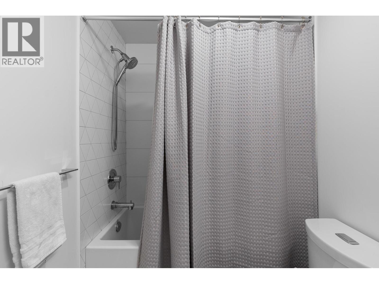 805 1488 Bertram Street, Kelowna