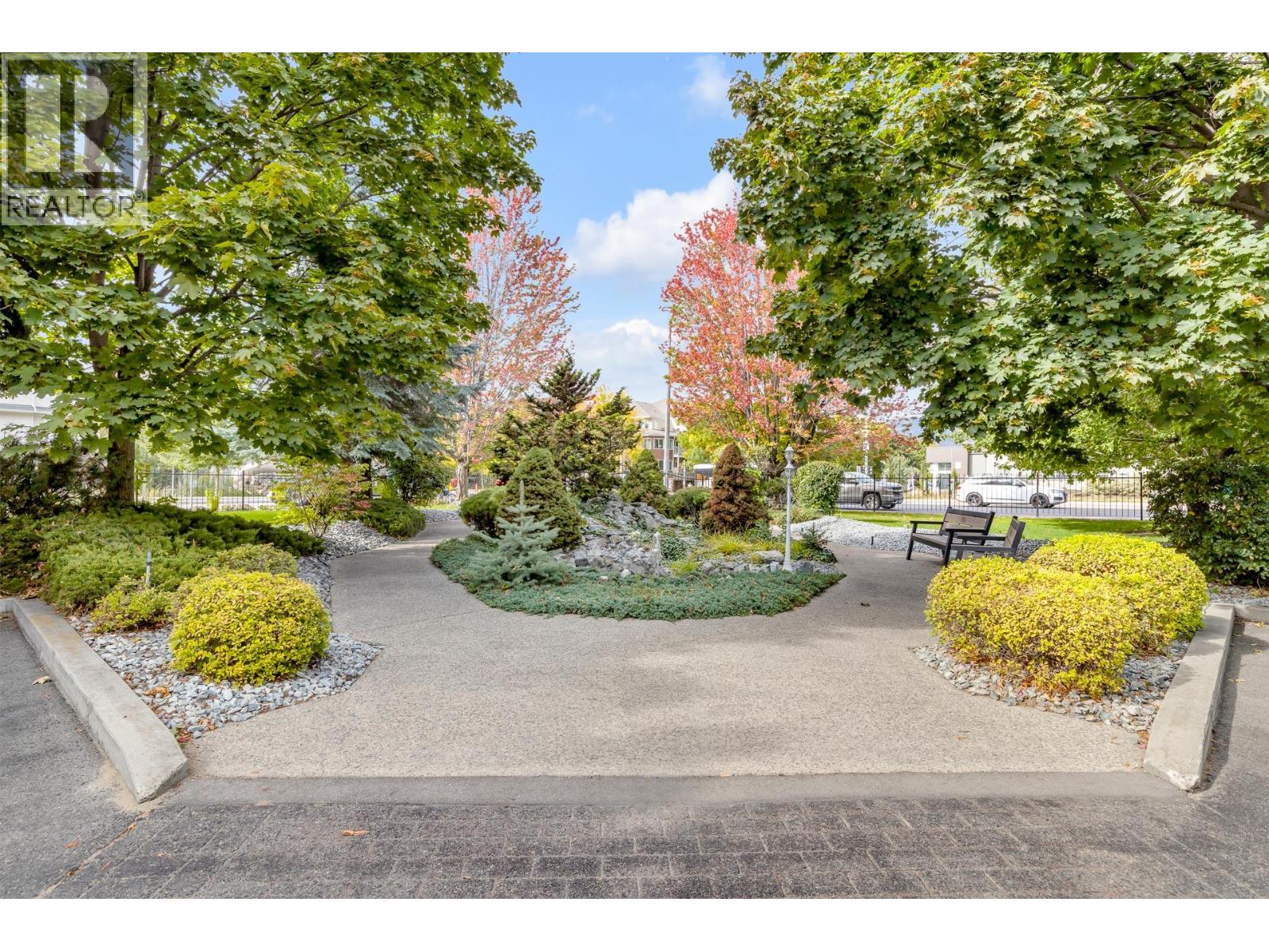 933 Harvey Avenue Unit# 303, Kelowna