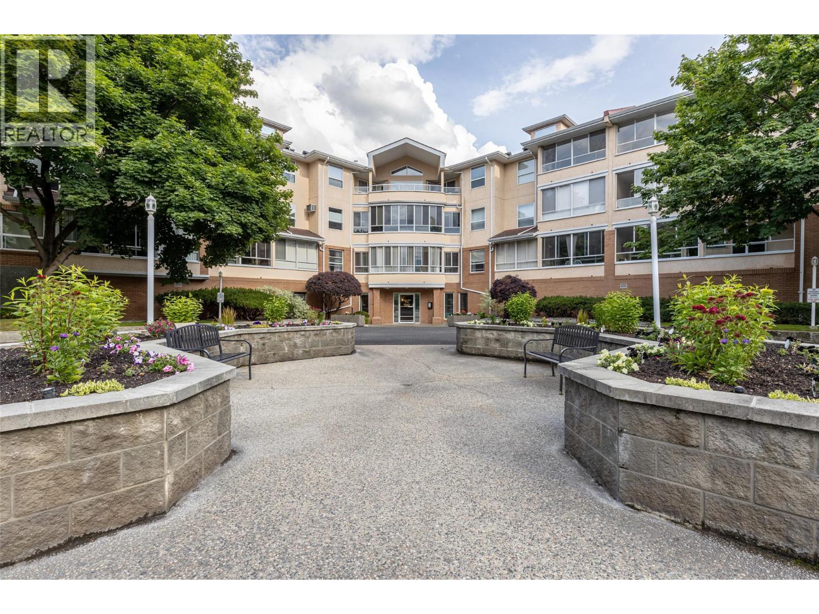 933 Harvey Avenue Unit# 303, Kelowna