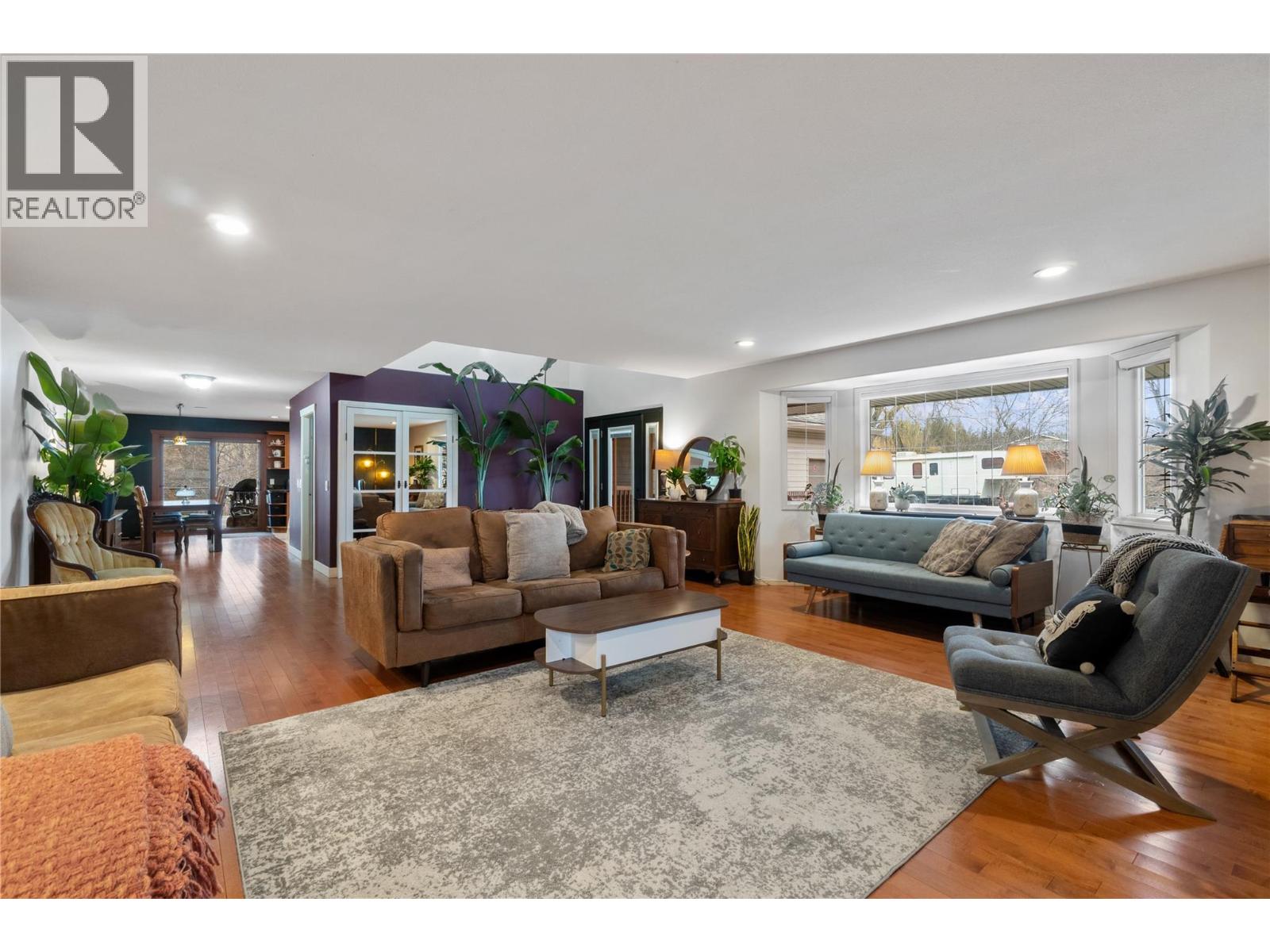  3960 50 Street Northeast, Salmon Arm