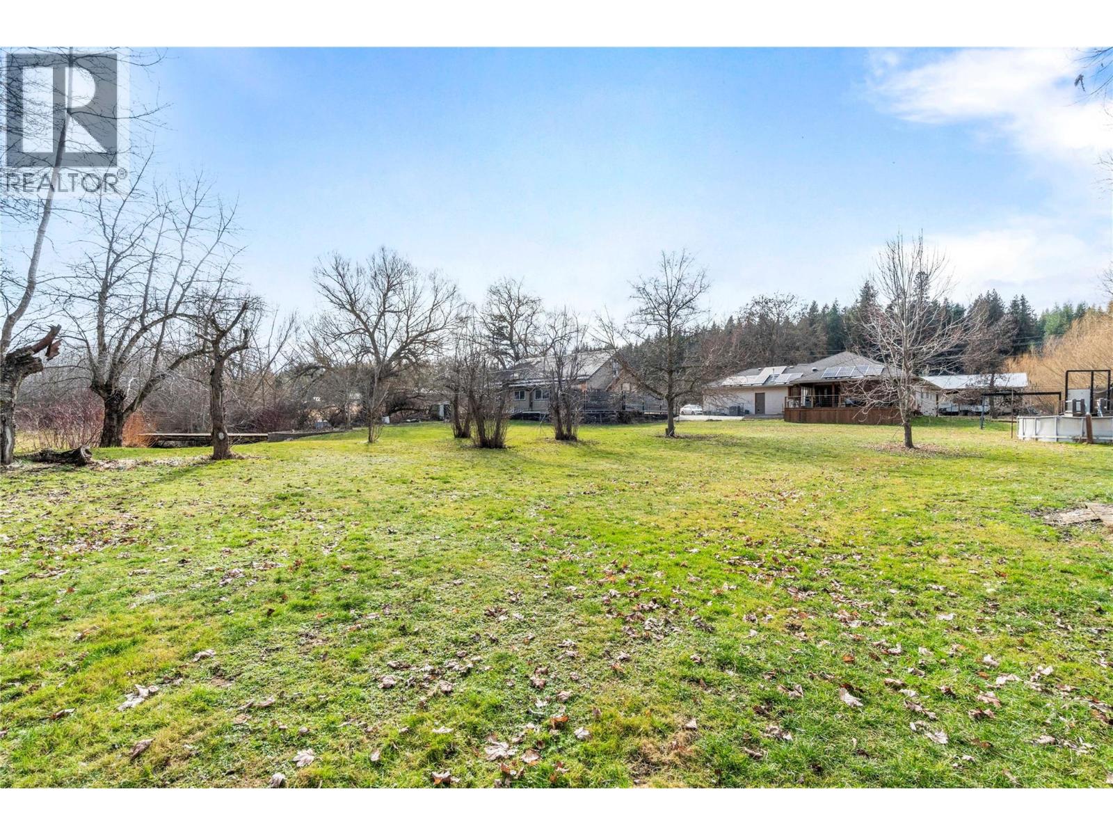  3960 50 Street Northeast, Salmon Arm