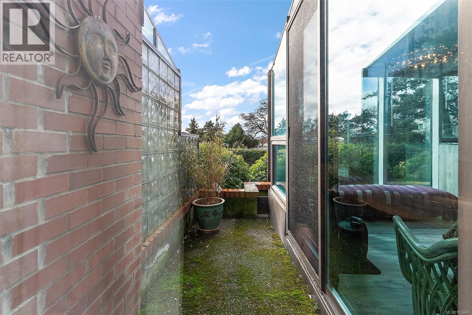 104 325 Maitland Street, Victoria